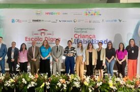Na última terça-feira (05/11), a Pró-Reitora de Graduação, Profa. Dra. Monica Piccolo, esteve presente na Solenidade Institucional do Eixo de Gestão e Alfabetização, representando o Reitor, Prof. Dr. Walter Canales.