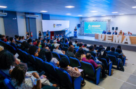 Primeiro dia do V SEMEP reúne estudantes e profissionais em debates sobre estágio e formação profissional